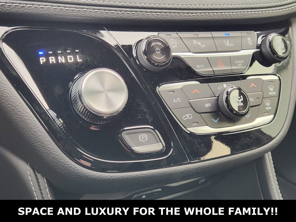 New 2026 Chrysler Pacifica Limited w/ Uconnect Theater Family Group AWD/4WD image 14