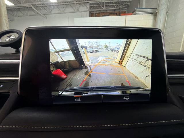 Certified 2023 GMC Yukon XL SLT image 17