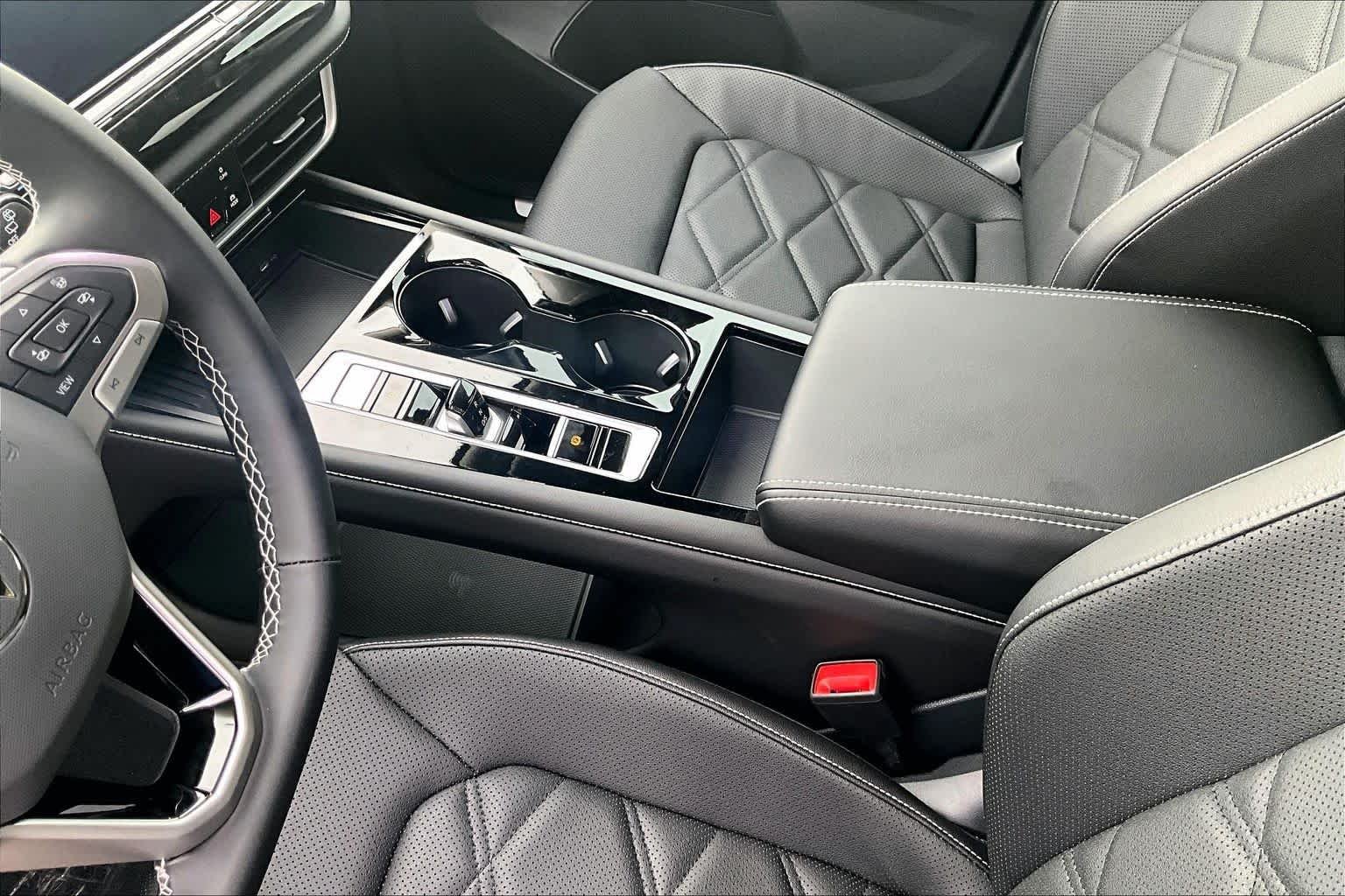 New 2026 Volkswagen Atlas SE FWD image 7