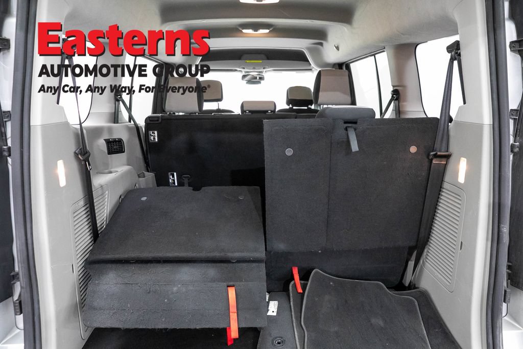 Used 2022 Ford Transit Connect XLT FWD image 9