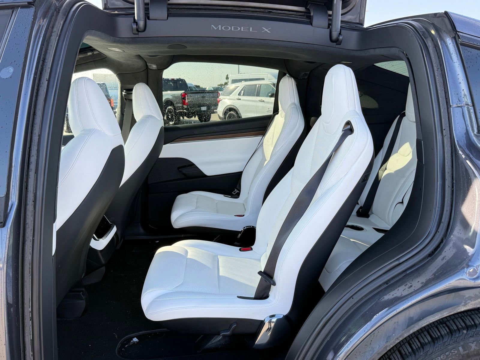 Used 2023 Tesla Model X image 6