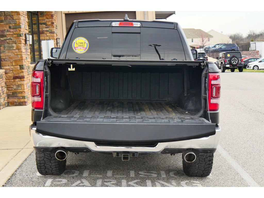 Used 2019 RAM 1500 Laramie AWD/4WD image 32