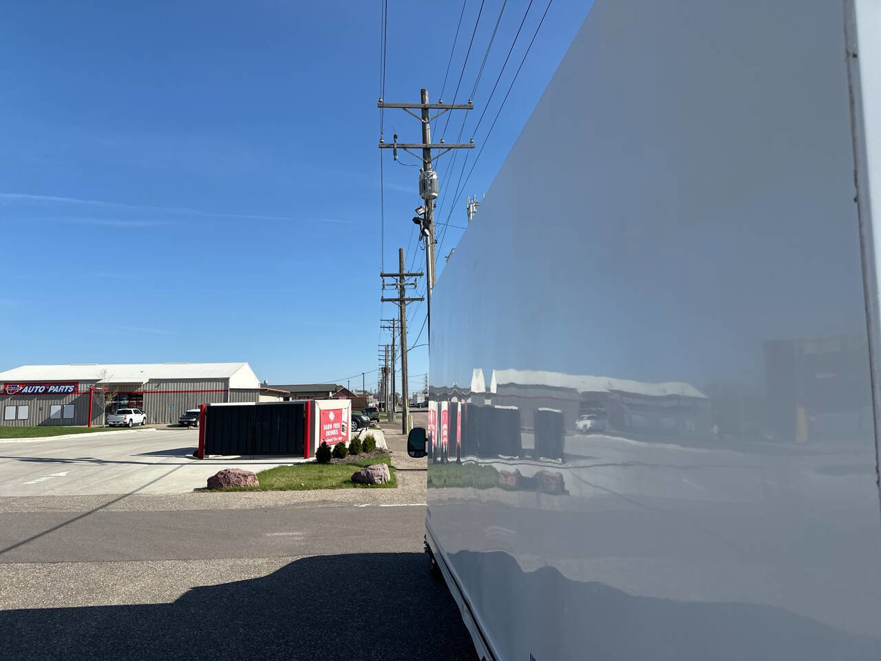 Used 2017 Ford E-350 and Econoline 350 Super Duty w/ Exterior Upgrade Package image 24