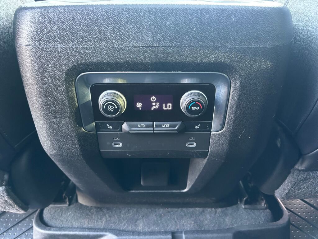 Used 2021 Chevrolet Tahoe High Country image 15