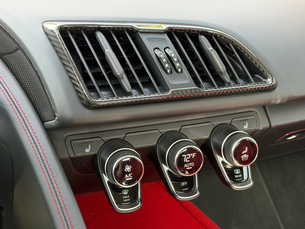 Used 2018 Audi R8 V10 image 22