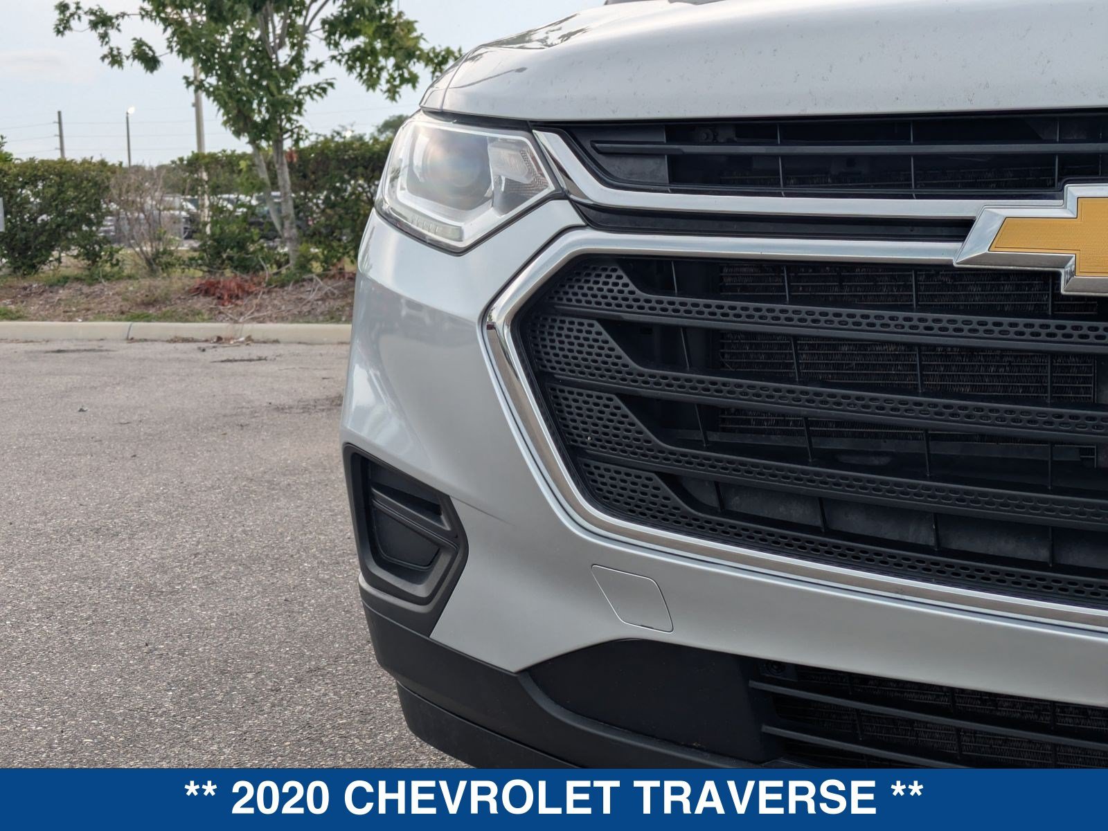 Used 2020 Chevrolet Traverse LS w/ LPO, Floor Liner Package FWD image 10