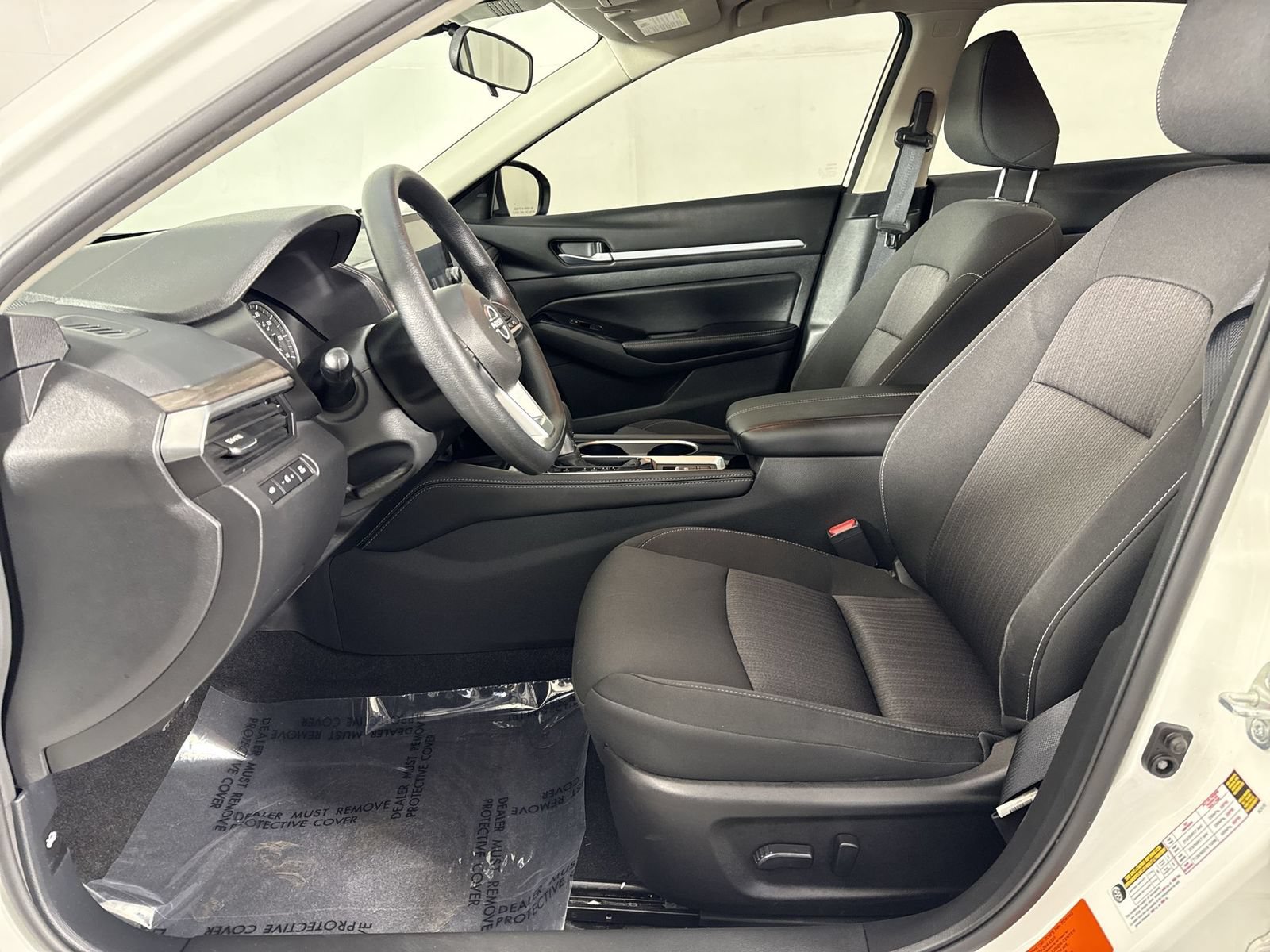Used 2023 Nissan Altima 2.5 SV AWD/4WD image 4
