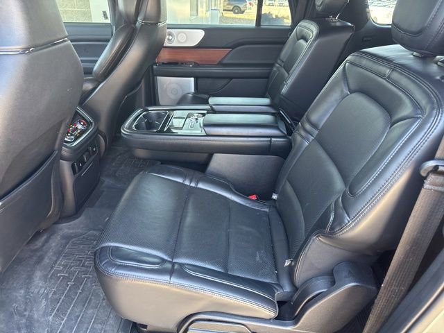 Used 2020 Lincoln Navigator L Reserve w/ Luxury Package image 16
