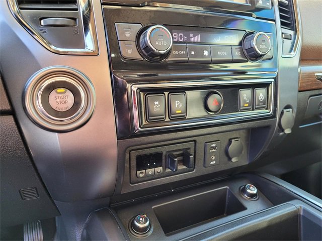 Used 2016 Nissan Titan Platinum Reserve image 27