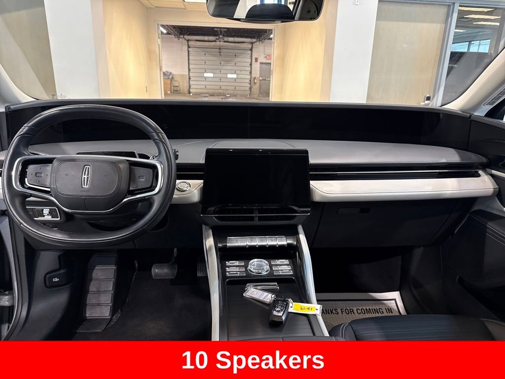 Used 2024 Lincoln Nautilus Reserve image 13