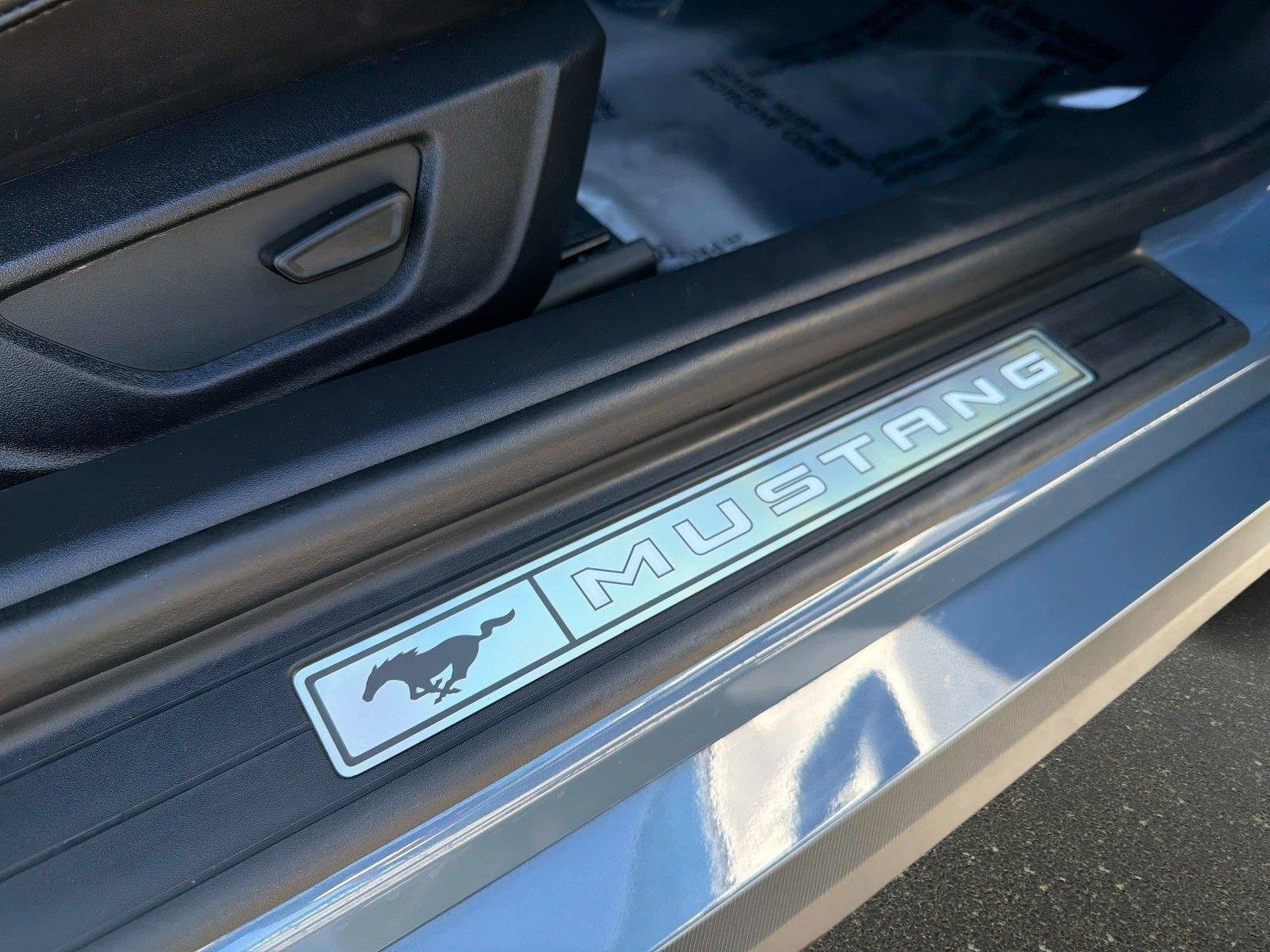 Used 2025 Ford Mustang GT Premium image 28