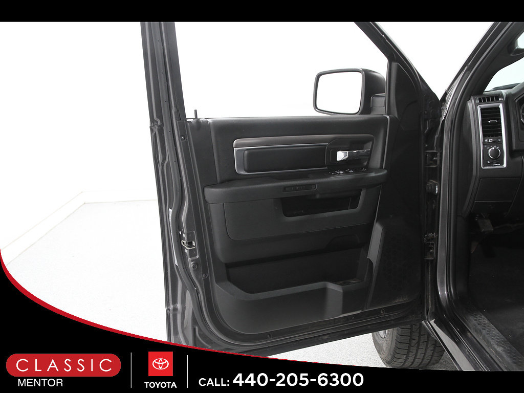 Used 2024 RAM 1500 Classic Warlock AWD/4WD image 4