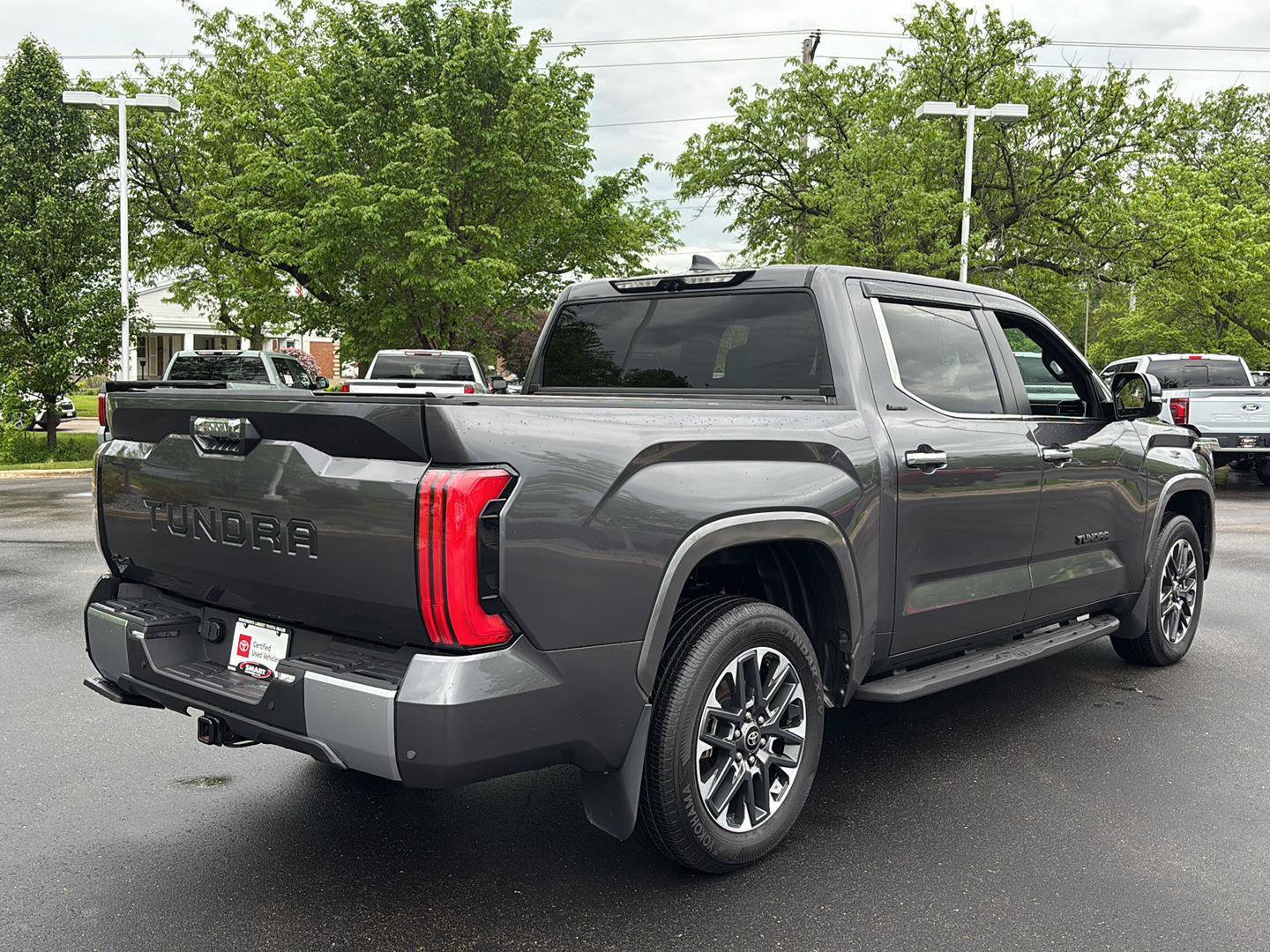 Used 2025 Toyota Tundra Limited AWD/4WD image 21