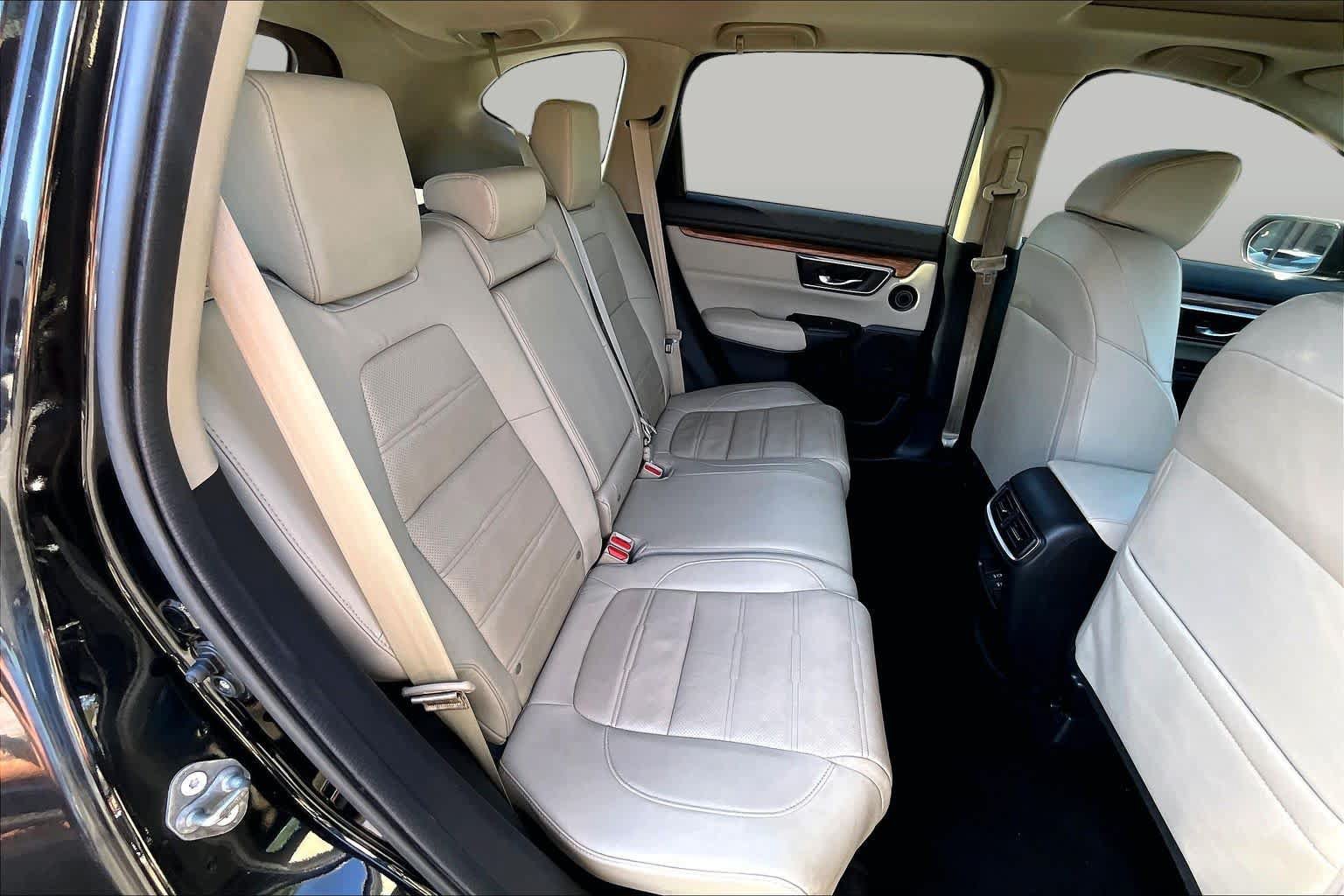 Used 2018 Honda CR-V Touring image 19