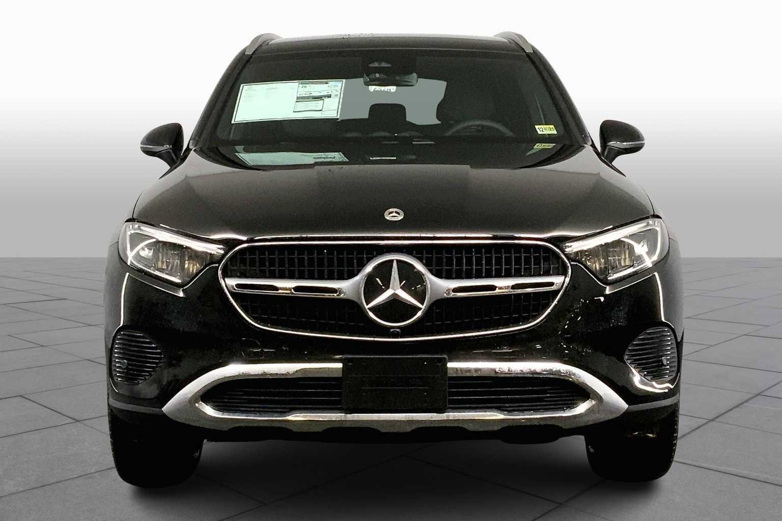 New 2025 Mercedes-Benz GLC 300 GLC 300 image 3