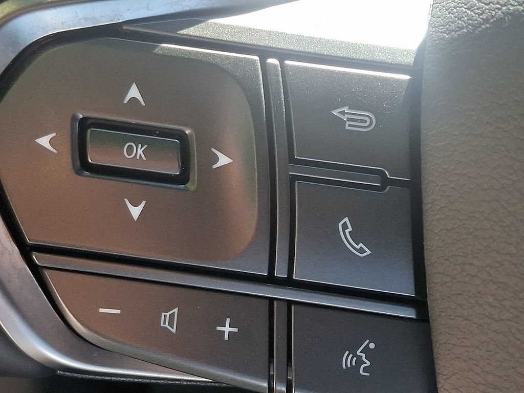 Used 2025 Lexus LX 600 4WD w/ Accessory Package (2T) image 23