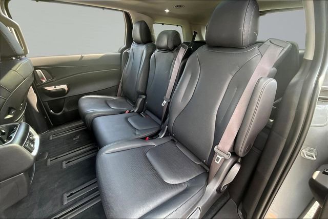 Certified 2025 Kia Carnival SX Prestige image 22