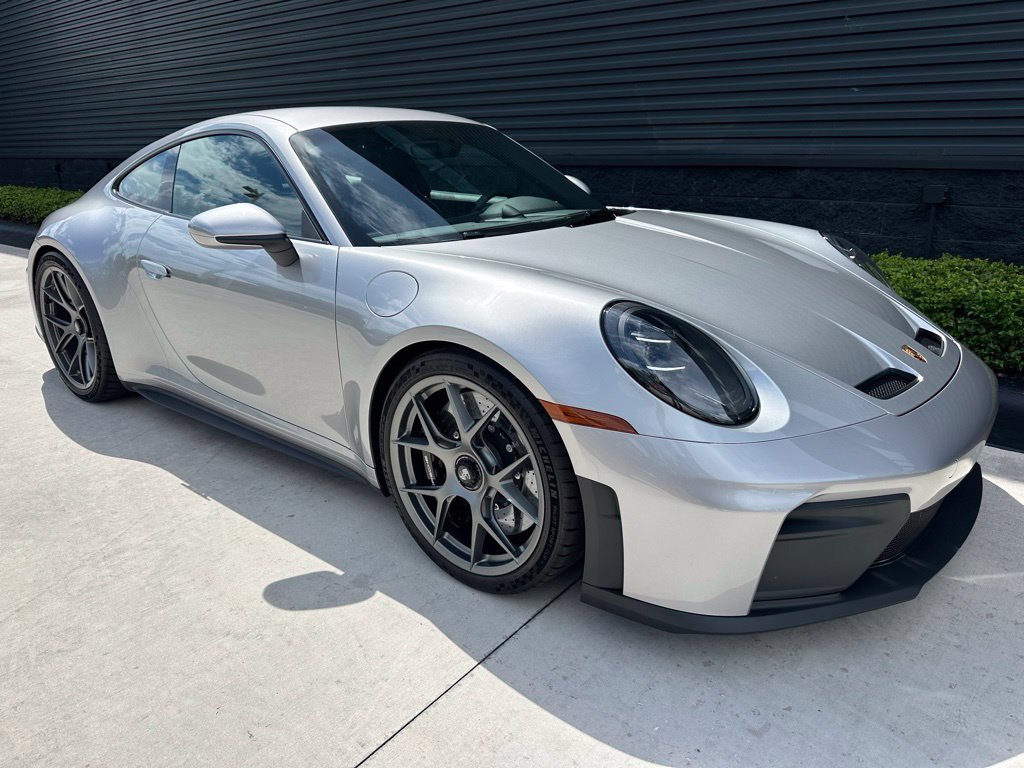 Certified 2026 Porsche 911 GT3 w/ Lightweight Package In Black RWD image 12