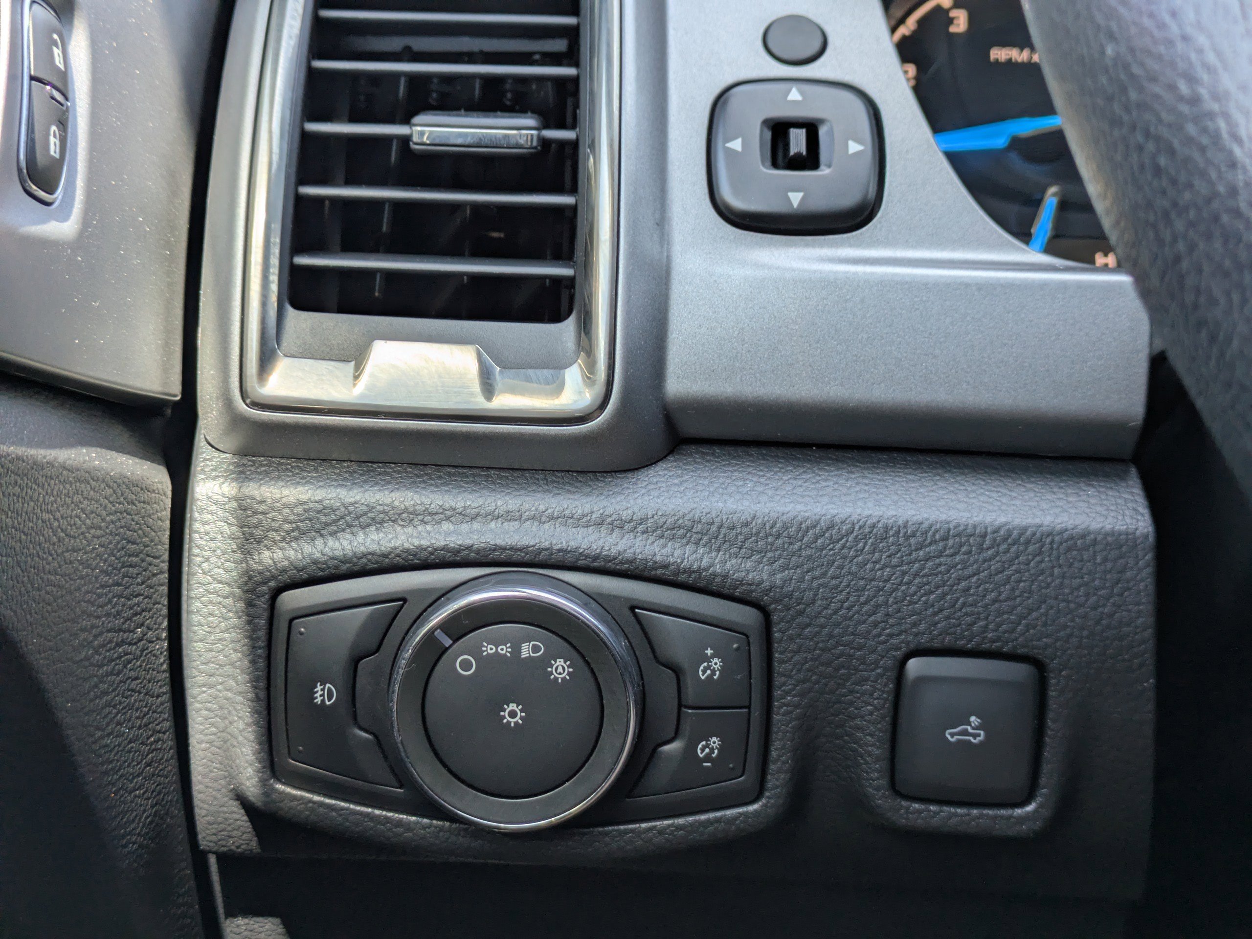 Used 2021 Ford Ranger XLT w/ Trailer Tow Package image 27