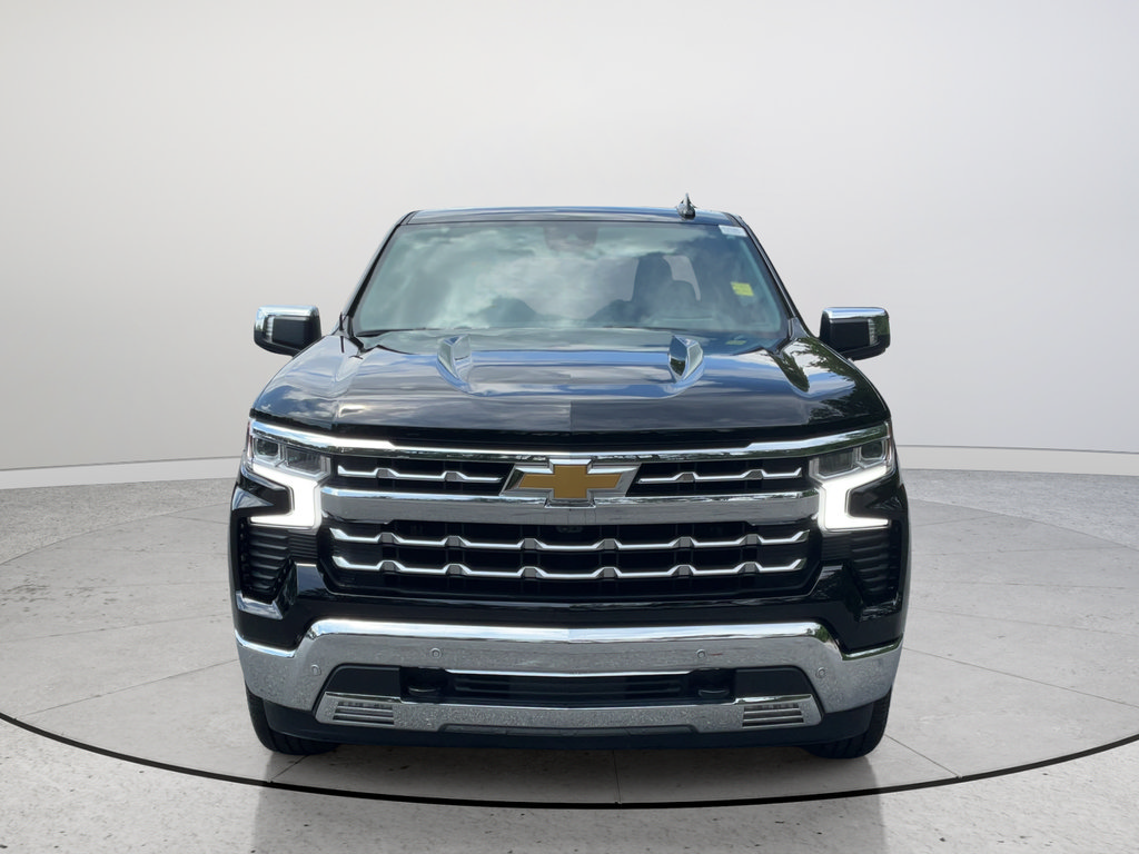Certified 2024 Chevrolet Silverado 1500 LTZ w/ LTZ Premium Package AWD/4WD image 4