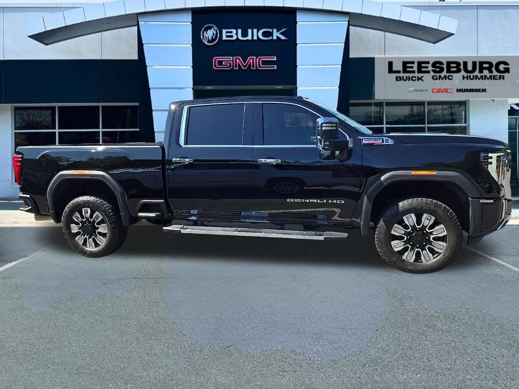 Used 2024 GMC Sierra 2500 Denali w/ Denali Reserve Package AWD/4WD image 8