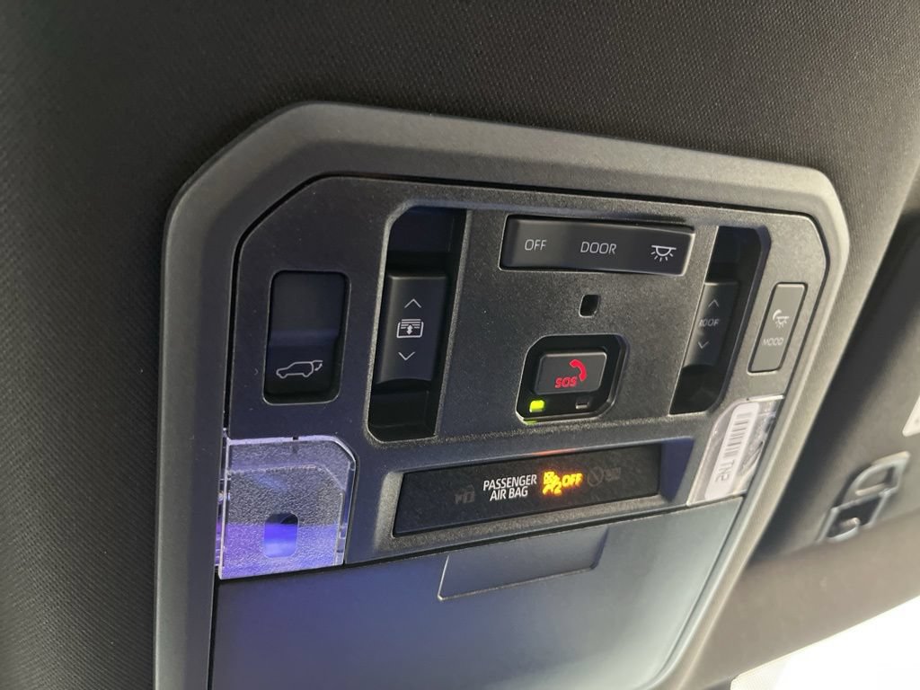 New 2026 Toyota Sequoia Platinum AWD/4WD image 17