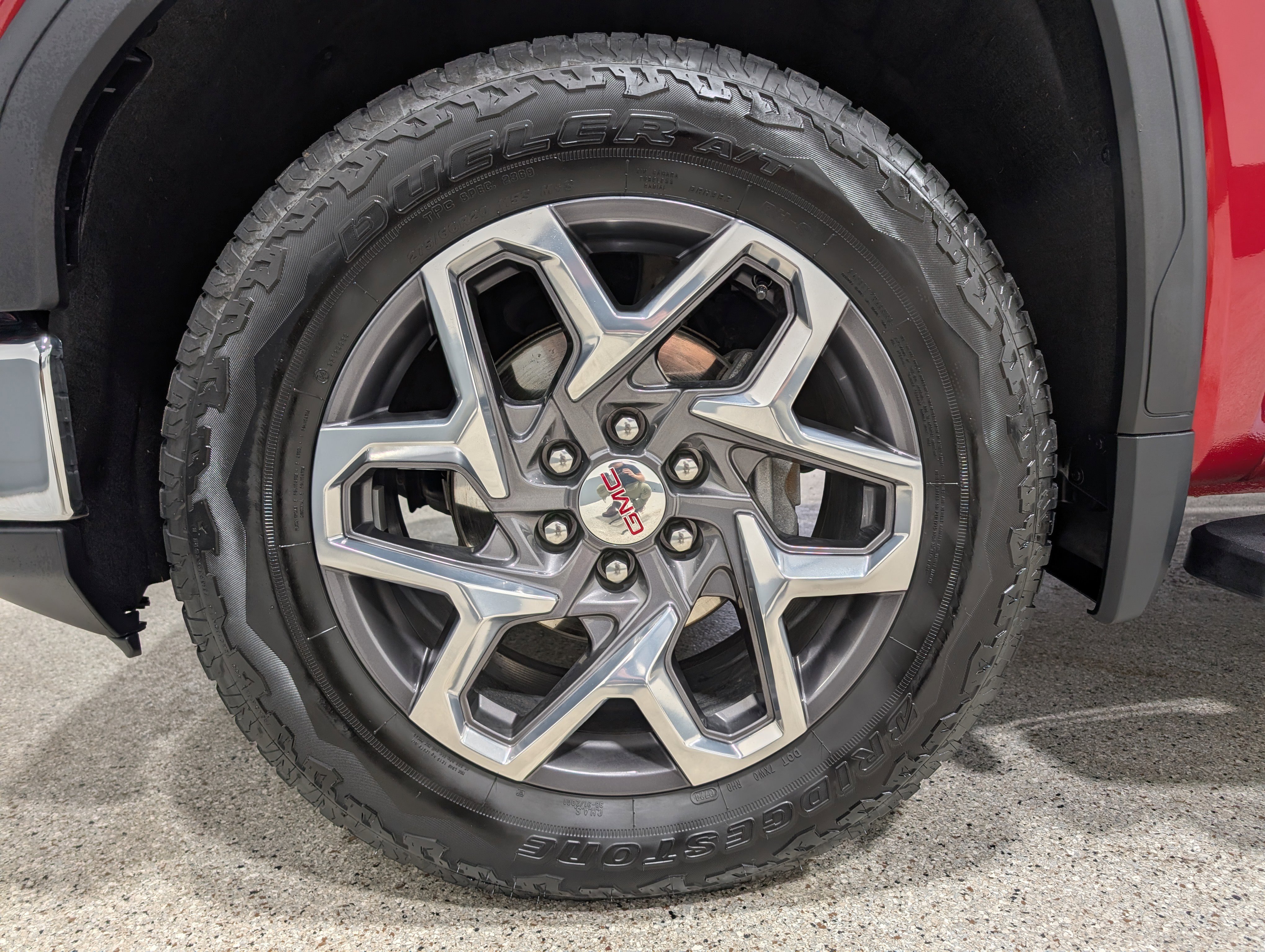 Used 2024 GMC Sierra 1500 SLT w/ SLT Premium Plus Package image 11