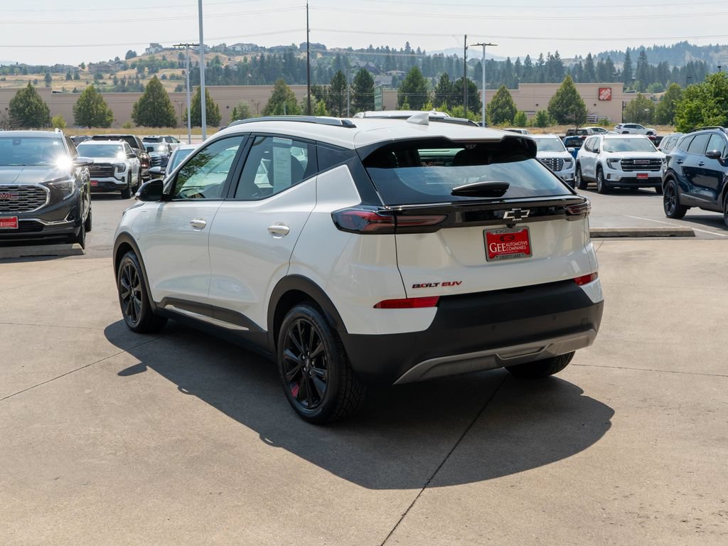 Certified 2023 Chevrolet Bolt EUV Premier w/ Redline Edition FWD image 5