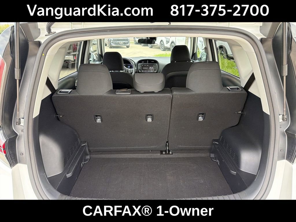 Certified 2025 Kia Soul LX image 22