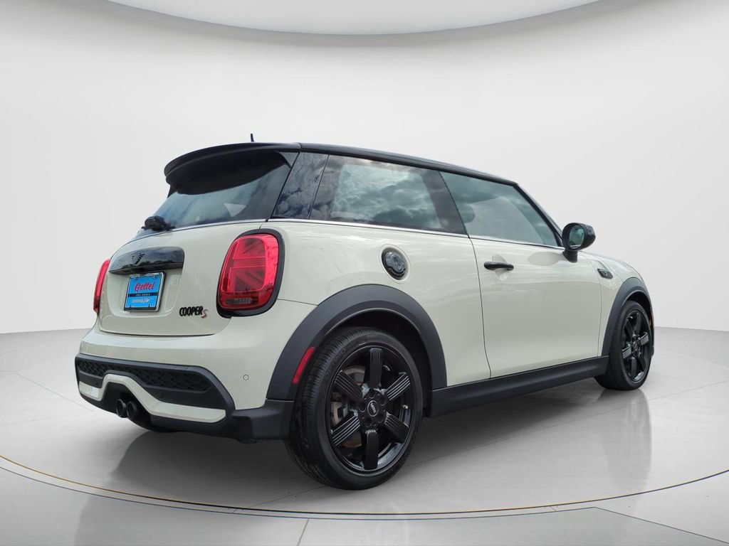 Used 2023 MINI Cooper S FWD image 5