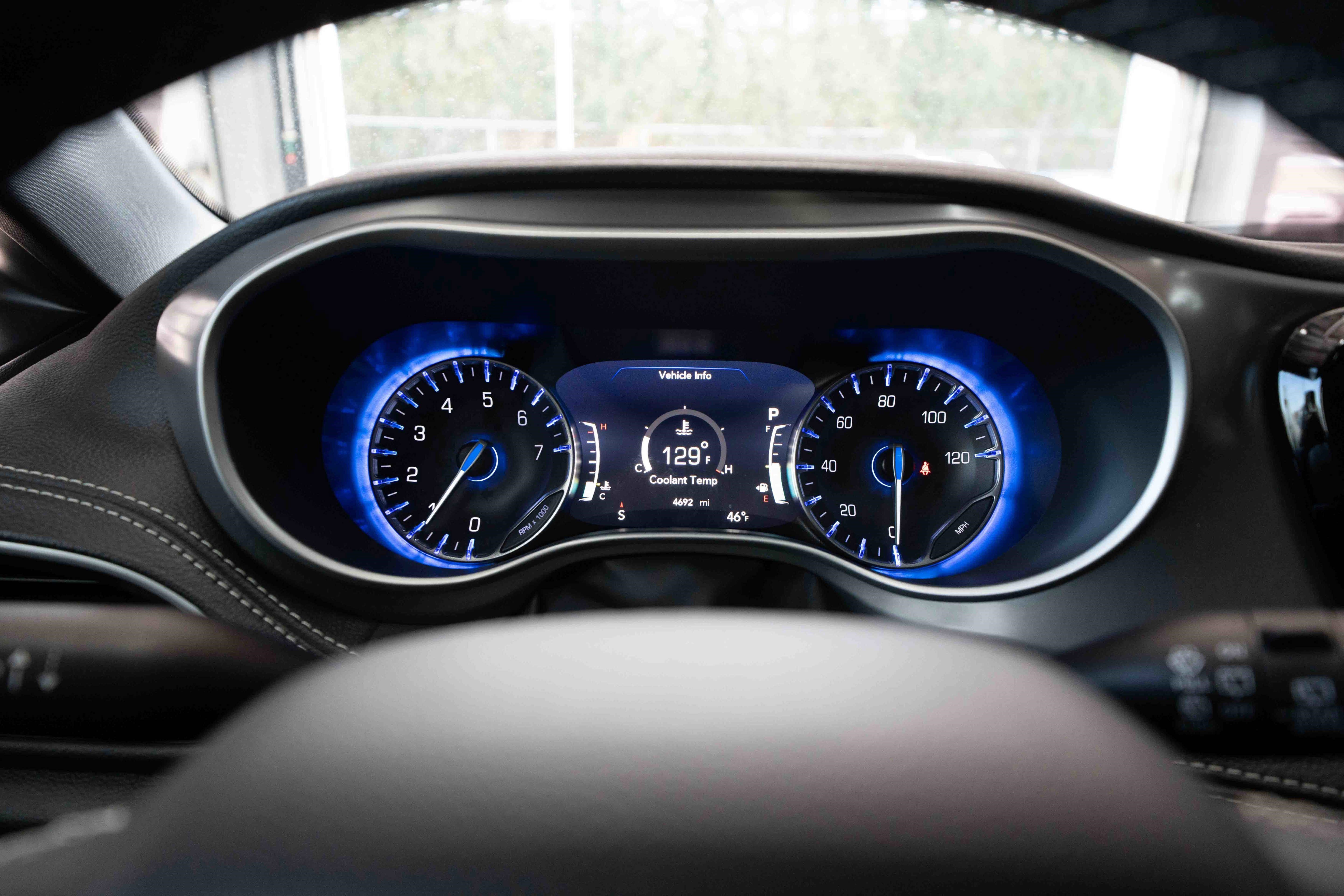 Used 2025 Chrysler Pacifica Select image 16