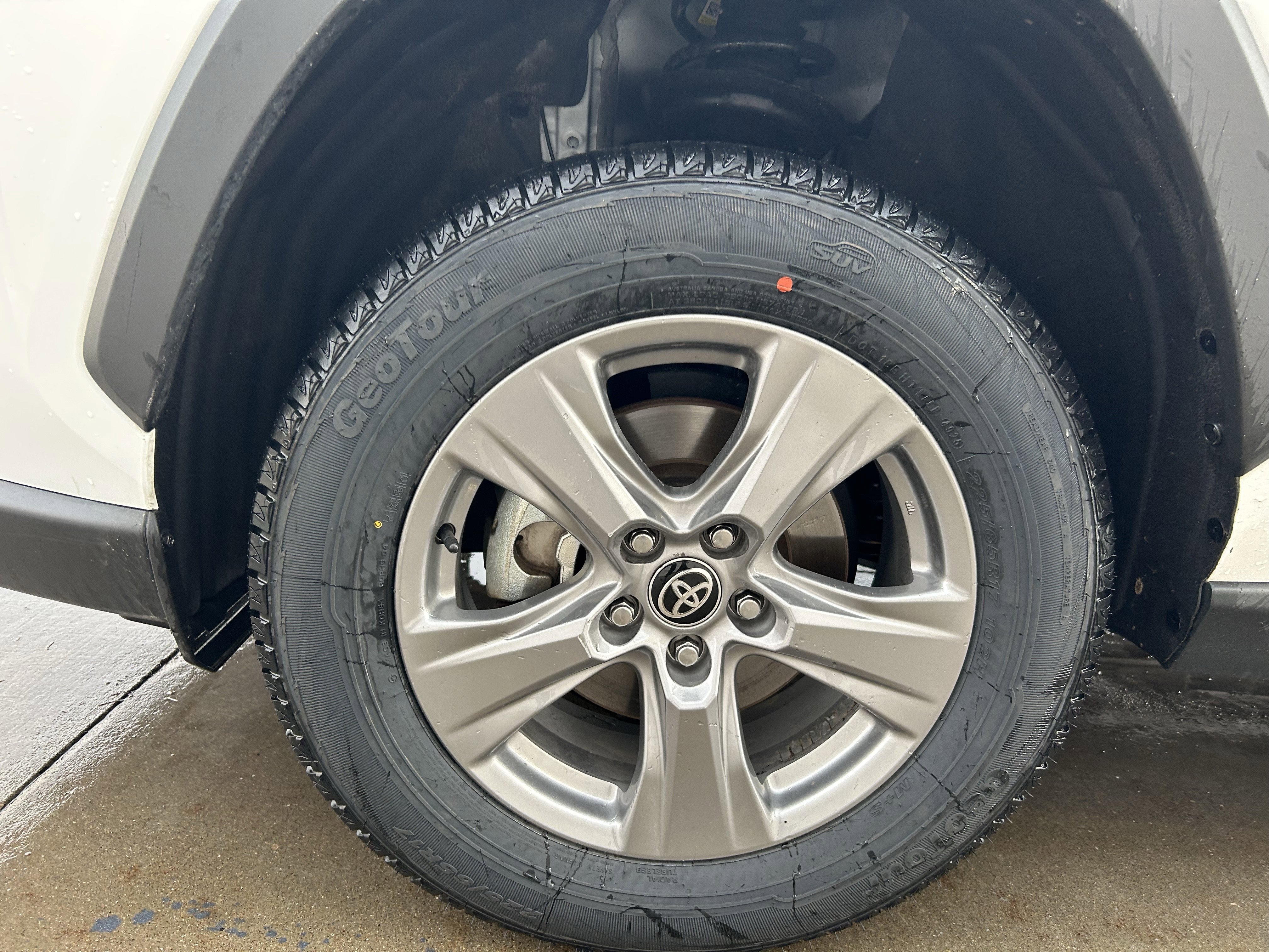 Certified 2025 Toyota RAV4 XLE AWD/4WD image 11