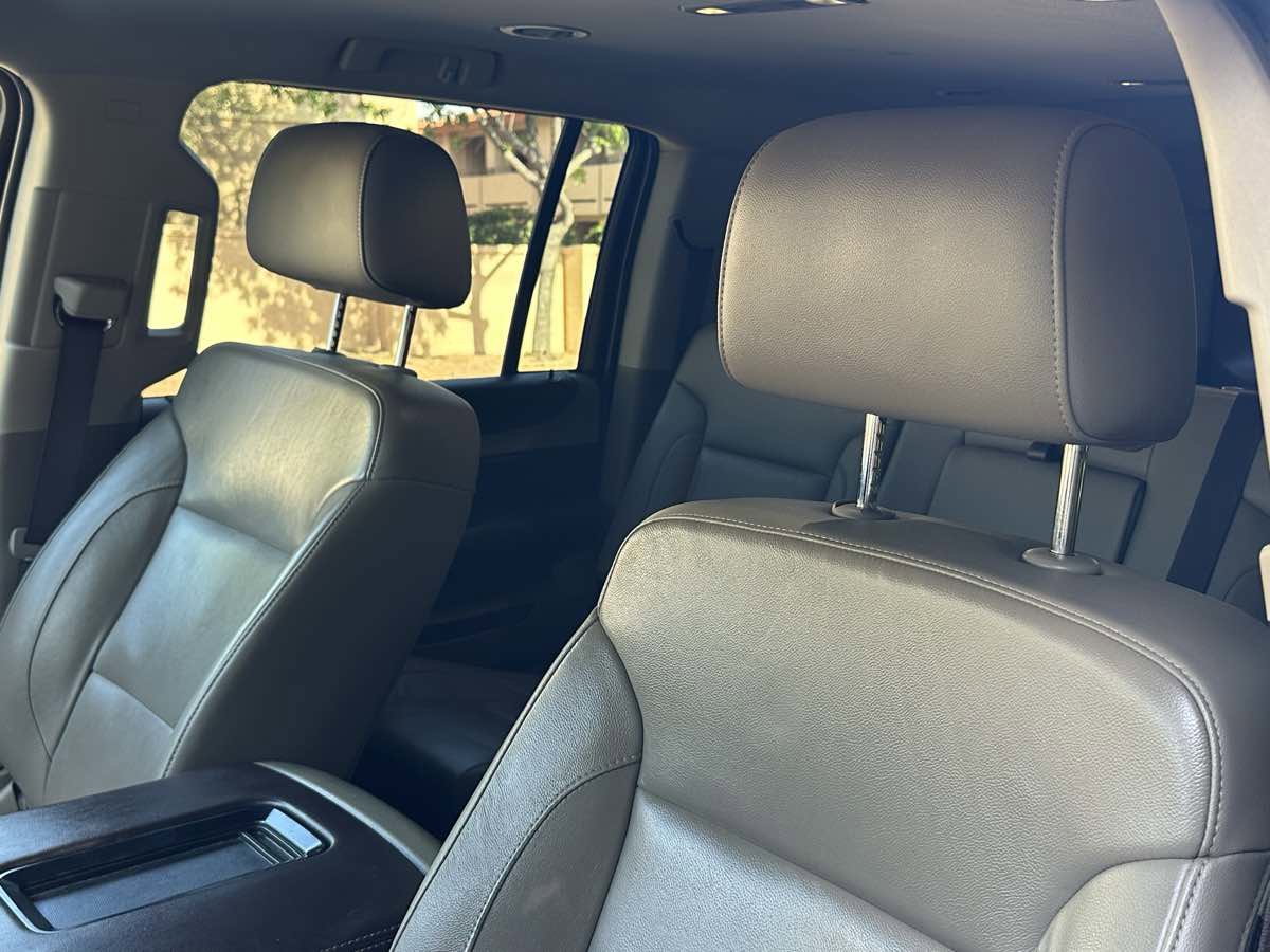 Used 2019 Chevrolet Suburban LT AWD/4WD image 10