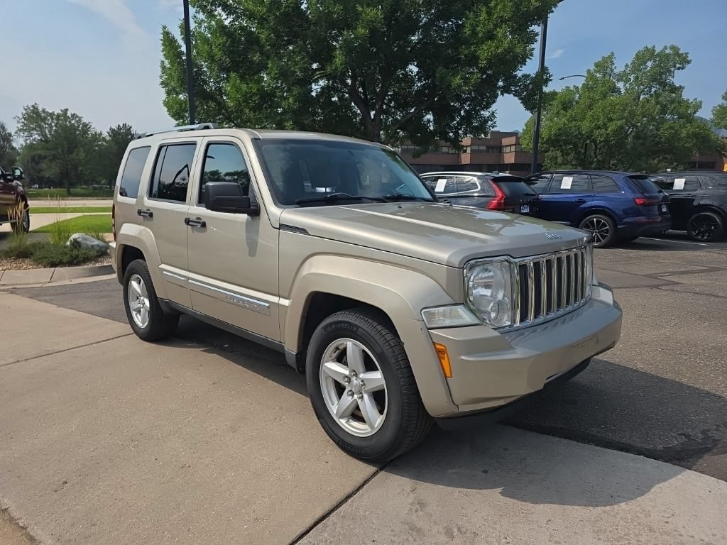 Used 2011 Jeep Liberty Limited w/ Comfort/Convenience Group AWD/4WD image 7