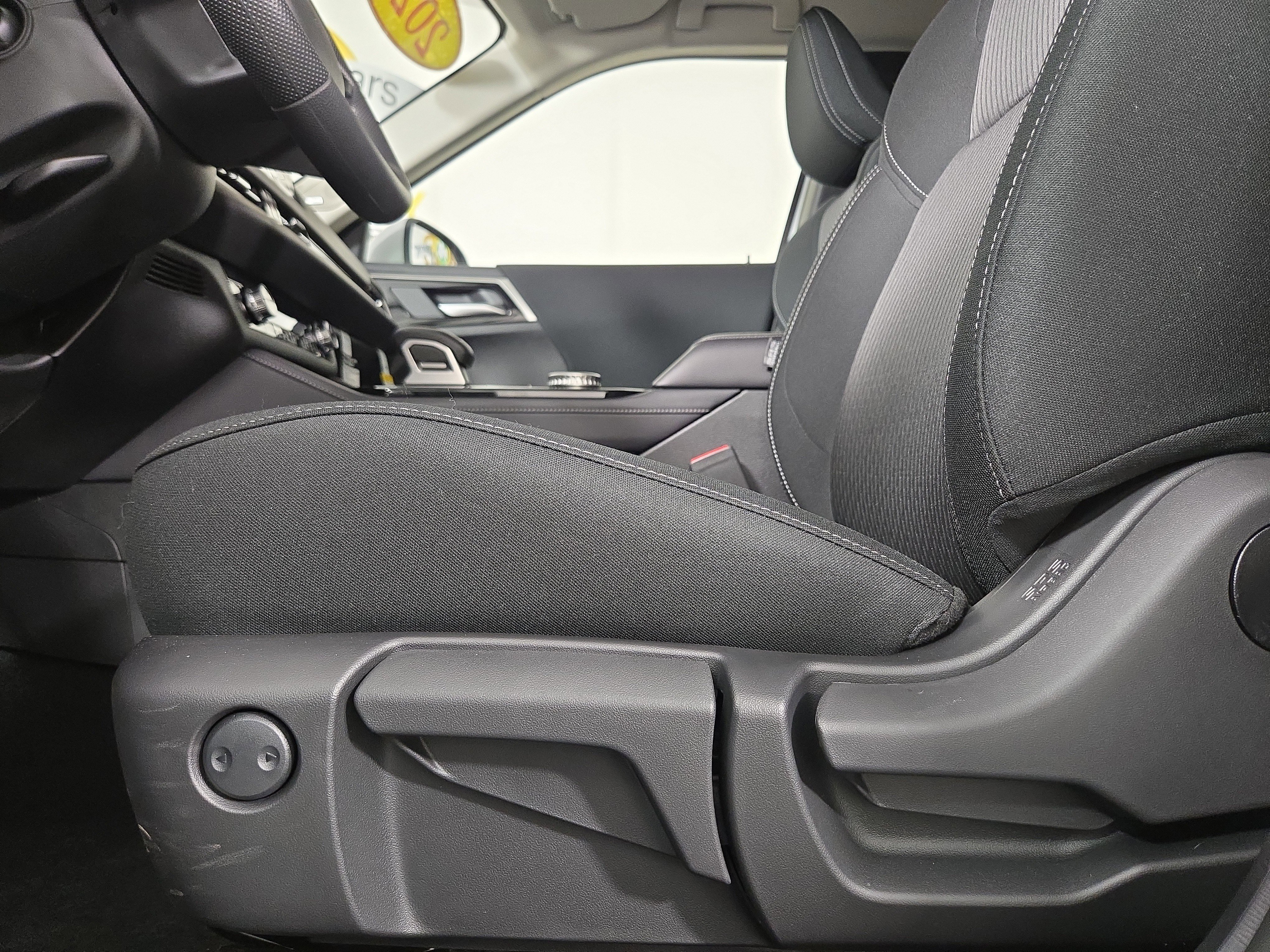 New 2026 Mitsubishi Outlander ES image 29