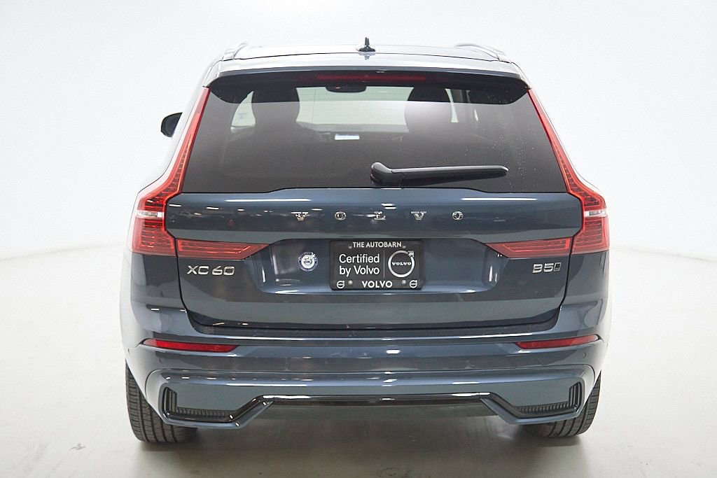 Certified 2024 Volvo XC60 B5 Plus w/ Climate Package image 9