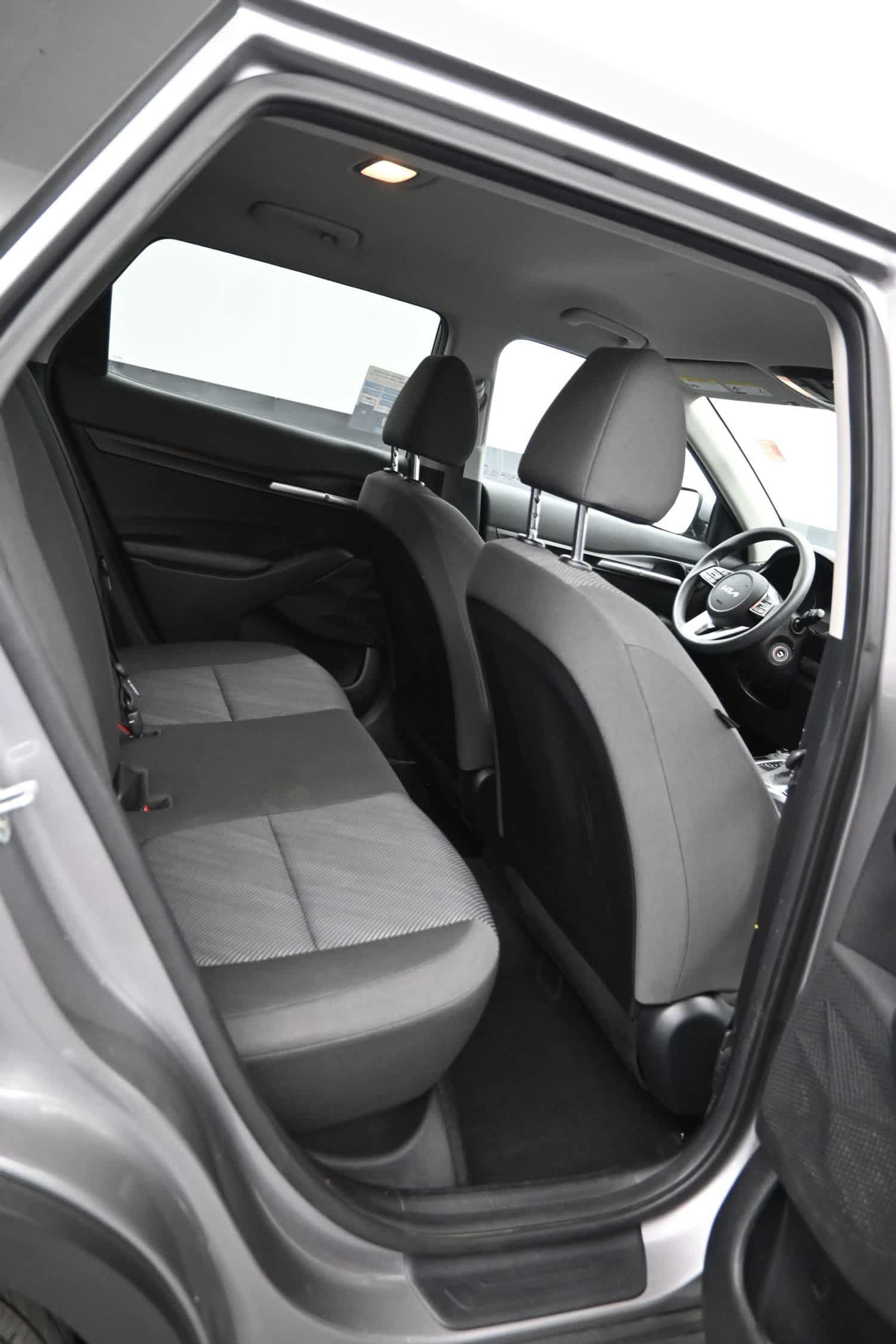 Used 2022 Kia Seltos LX AWD/4WD image 12