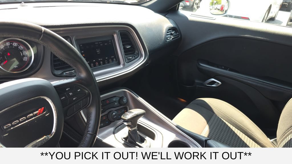 Used 2022 Dodge Challenger SXT RWD image 21