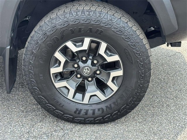 Used 2023 Toyota Tacoma TRD Off-Road image 7