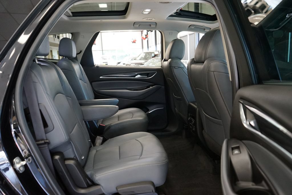 Used 2020 Buick Enclave Essence w/ Sound and Sites Package AWD/4WD image 14