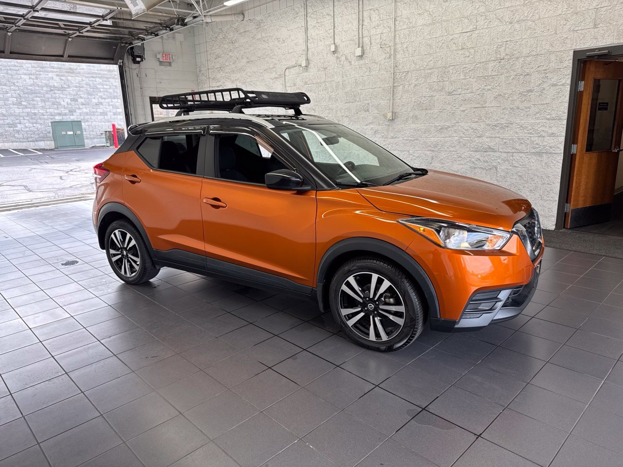 Used 2018 Nissan Kicks SV w/ Exterior Package