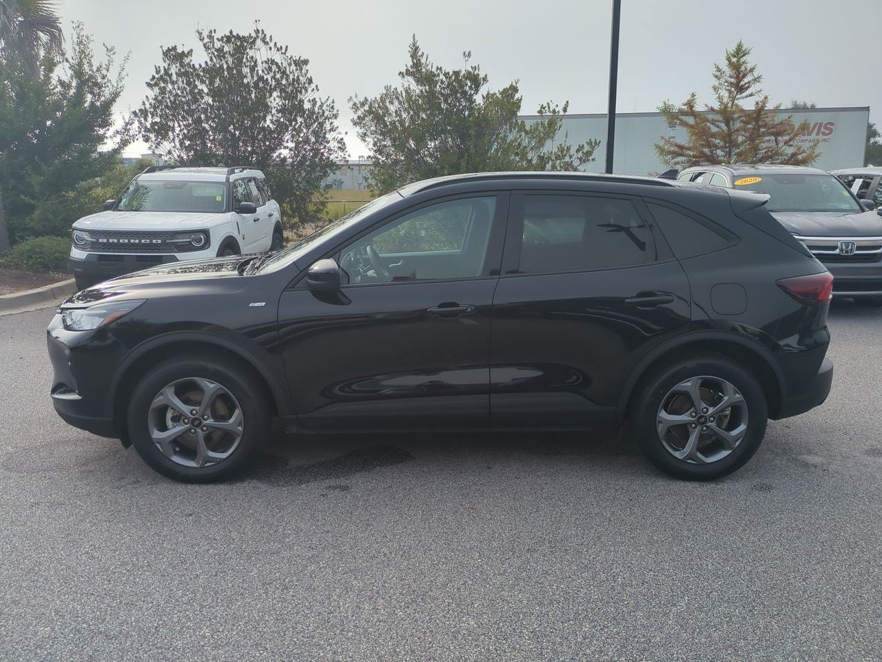 Used 2025 Ford Escape ST-Line Select AWD/4WD image 7