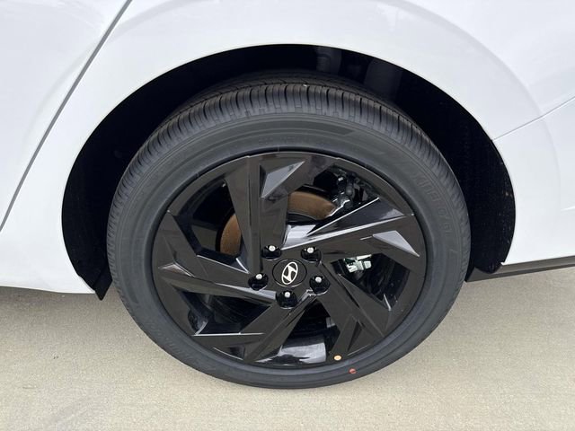 New 2026 Hyundai Elantra SEL Sport image 7