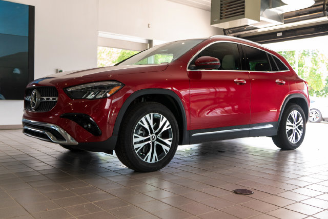 New 2026 Mercedes-Benz GLA 250 4MATIC image 3