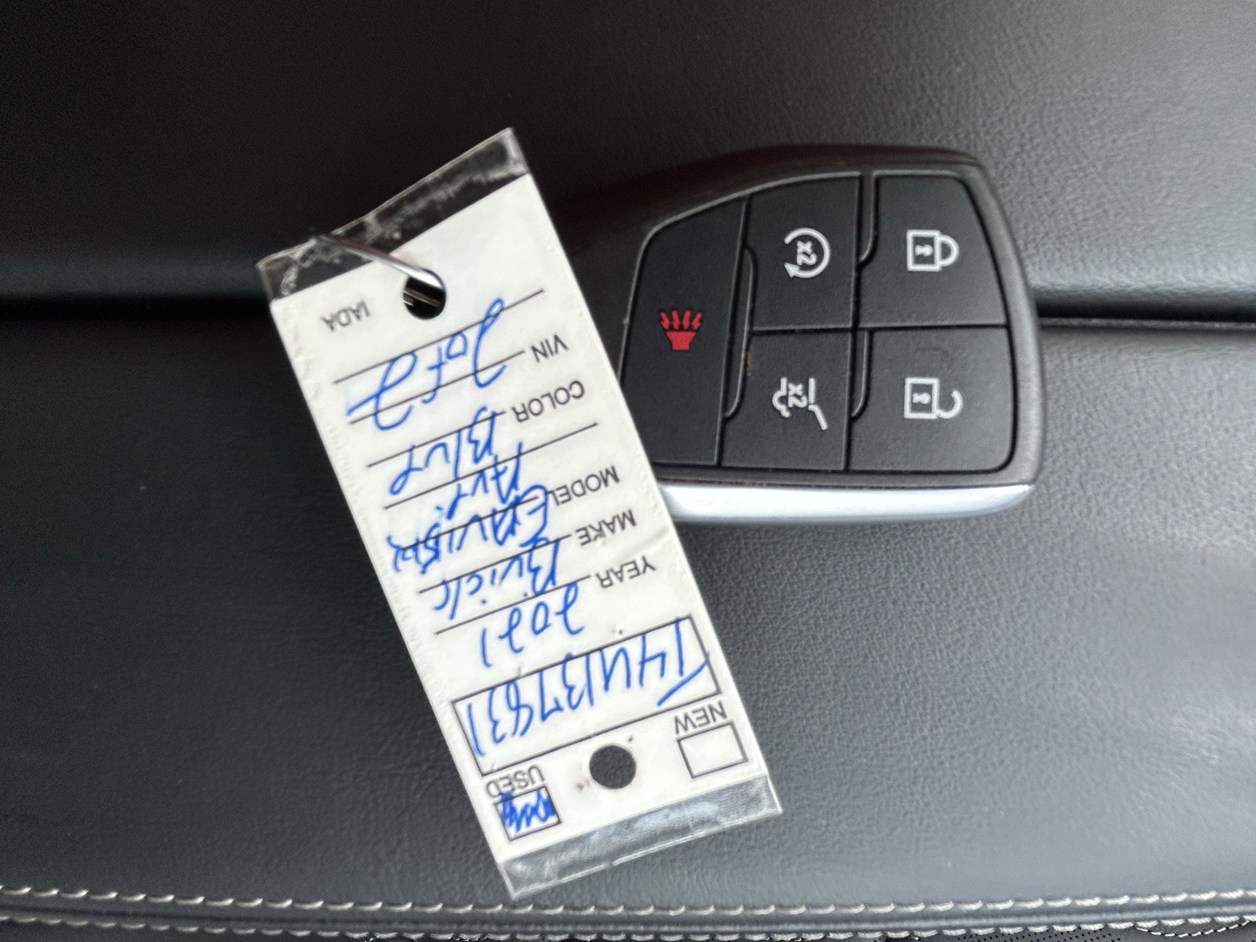 Used 2021 Buick Envision Avenir w/ Technology Package II AWD/4WD image 32