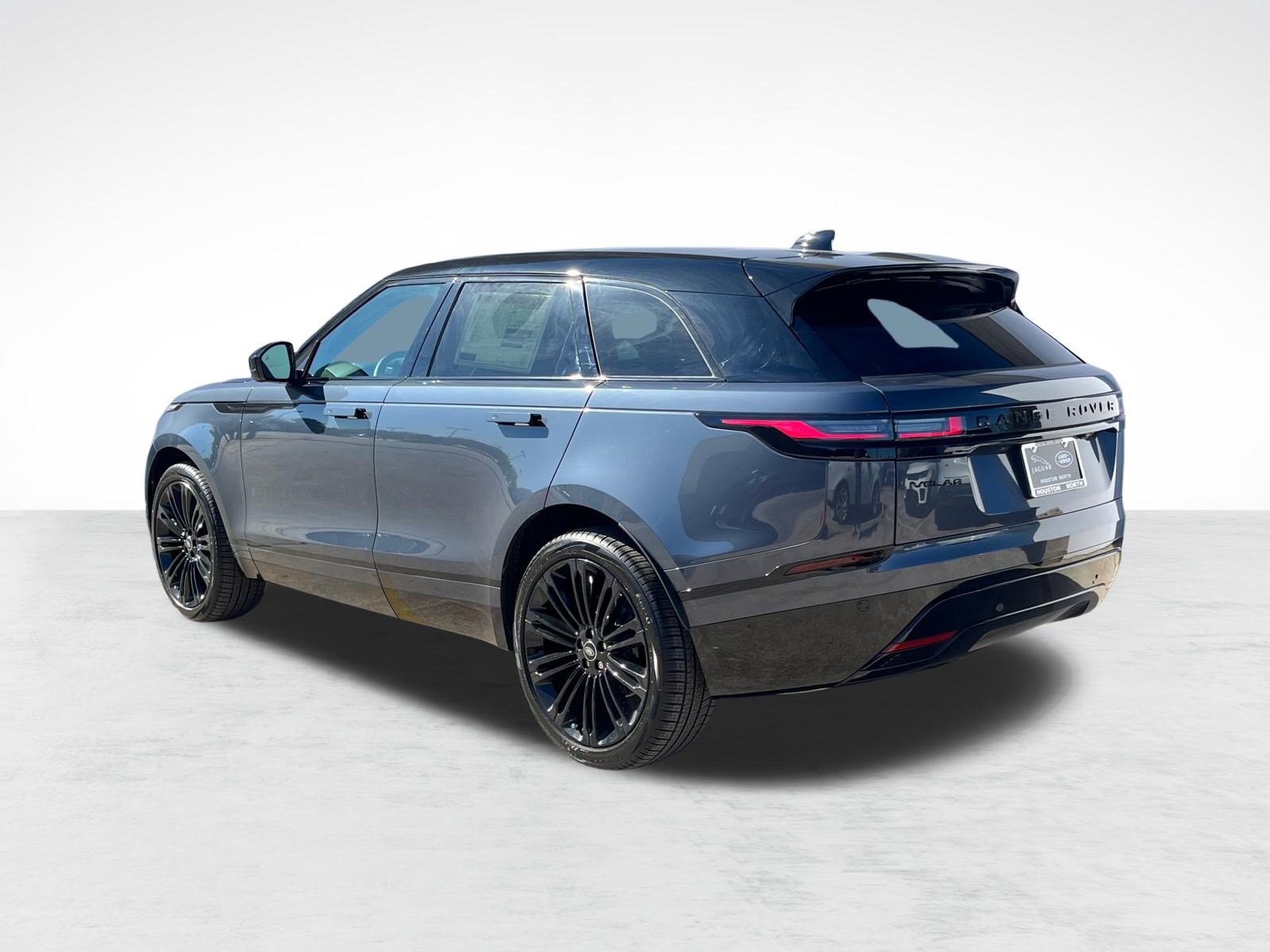 Used 2026 Land Rover Range Rover Velar Dynamic SE AWD/4WD image 3