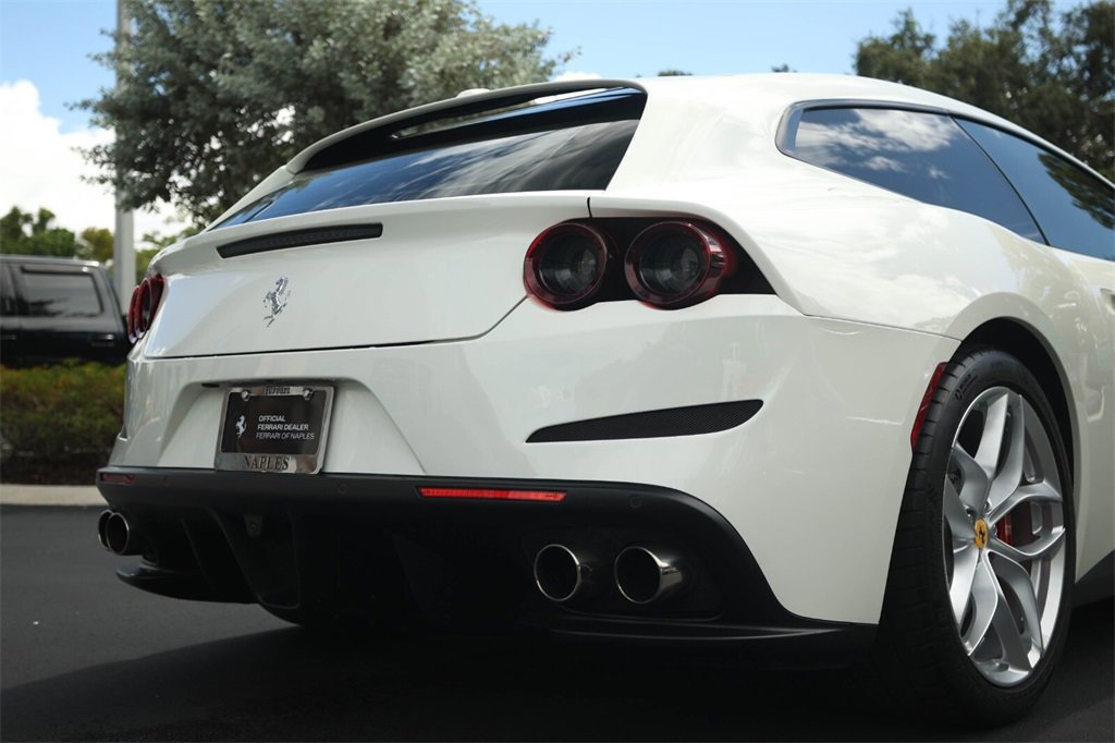 Certified 2018 Ferrari GTC4Lusso T image 15