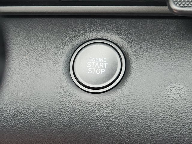 Used 2026 Hyundai Elantra Sport FWD image 18