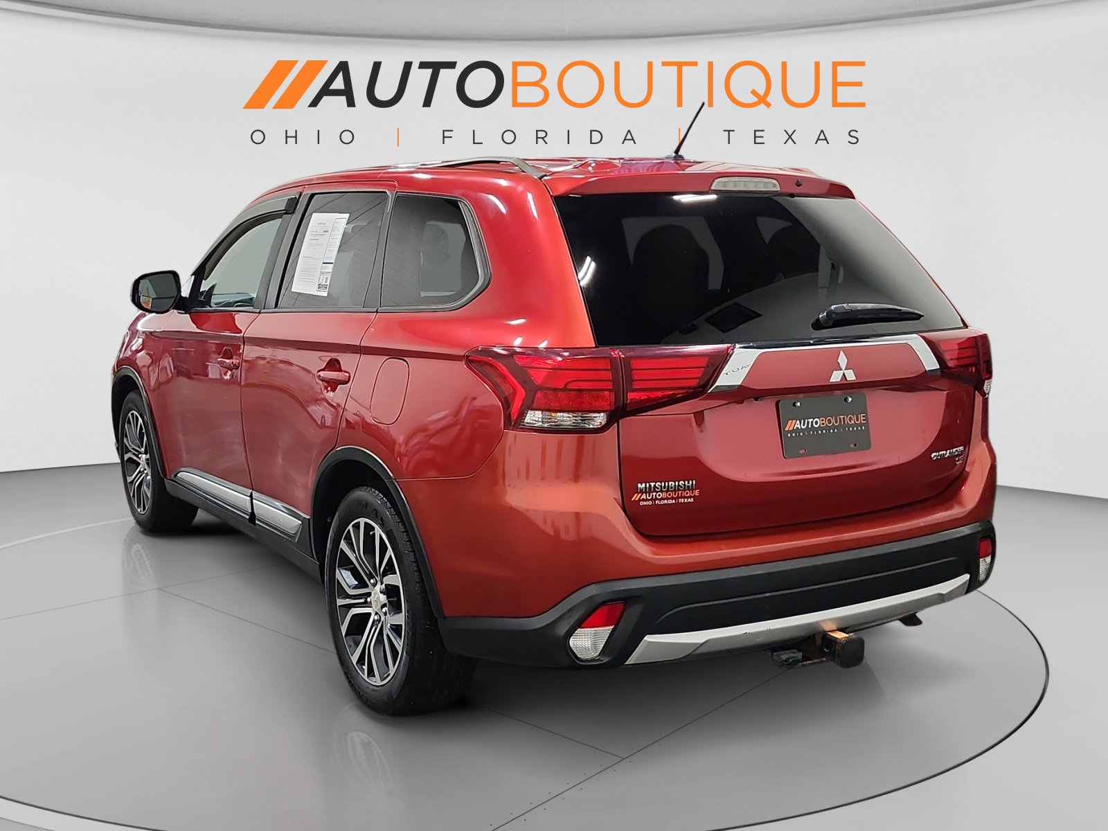 Used 2016 Mitsubishi Outlander SE AWD/4WD image 3