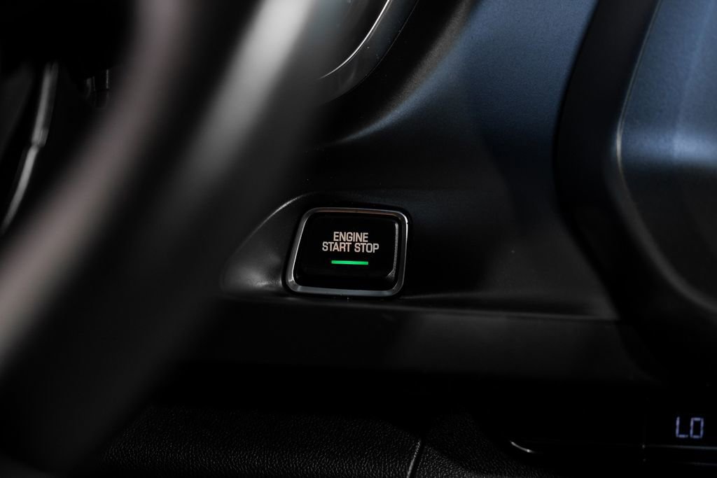 Used 2023 Chevrolet Camaro LT RWD image 18